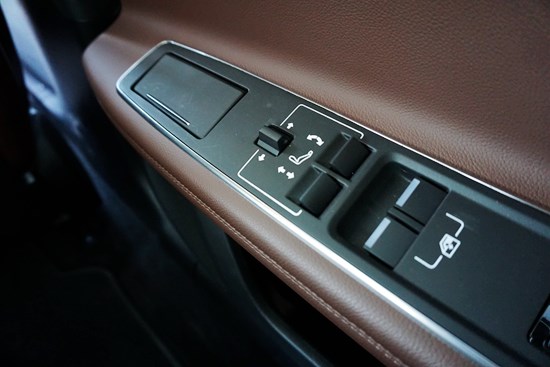 英倫經典在中國延續 試駕國產捷豹XFL