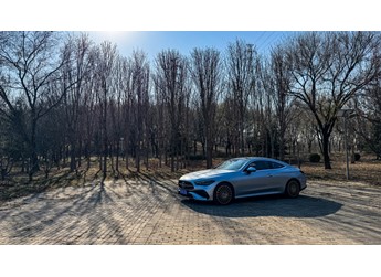 將優(yōu)雅進行到底 奔馳 CLE300 4MATIC轎跑車