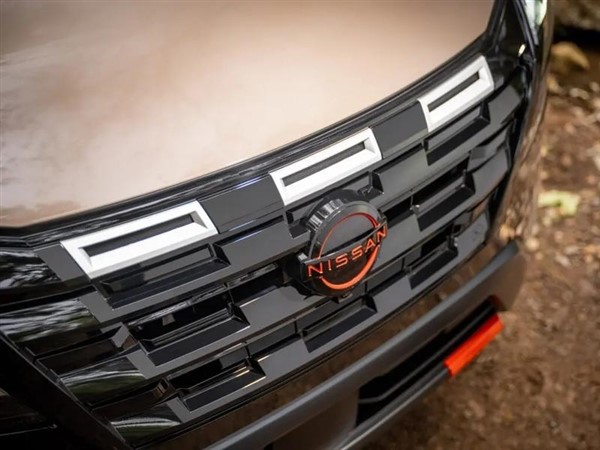 日產最野性城市SUV 奇駿Rock Creek特別版官圖：三缸也能玩沙漠