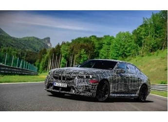 全新寶馬M5國內(nèi)下半年上市 有望成都車展開啟預售