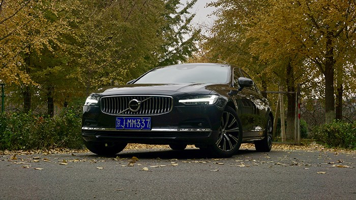 低調有內涵 試駕沃爾沃S90智遠豪華版 