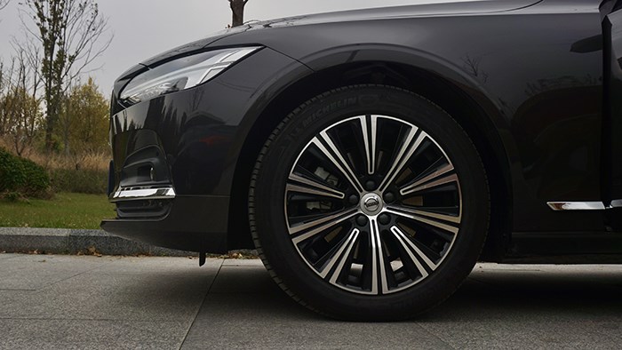 低調有內涵 試駕沃爾沃S90智遠豪華版 