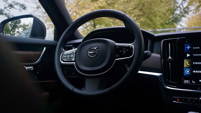 低調有內涵 試駕沃爾沃S90智遠豪華版 