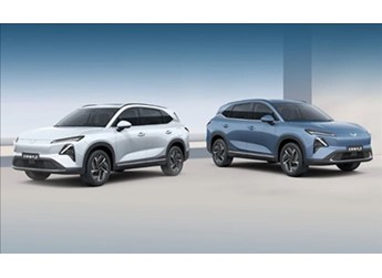 五菱星光S首發亮相：車內配齊彩電、大沙發 10萬塊沖不沖