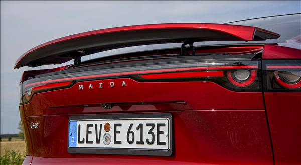 內銷轉出口搖身就賣37萬多 馬自達6e發(fā)布：就是國內EZ-6