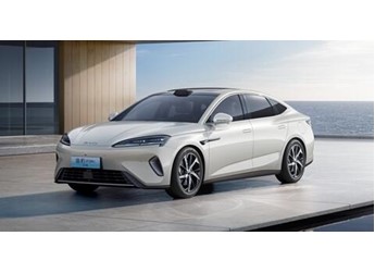 比亞迪11月全面開花：48萬輛成績單+全系車型銷量排名（12款破萬）