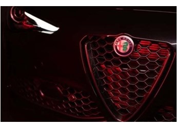 阿爾法·羅密歐發布多款特別版車型 全碳纖維內飾太吸睛！