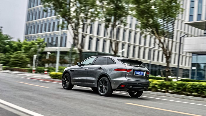 個性鮮明 捷豹F-PACE 2.0T 賽旗版評測