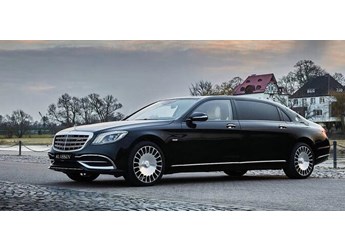 為什么邁巴赫前面還是奔馳標