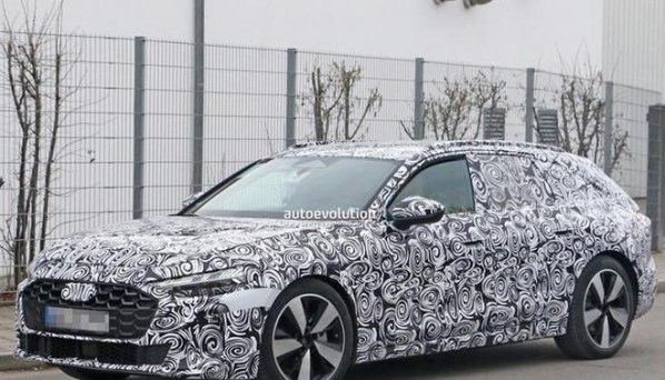 奧迪全新一代A4曝光 外觀稱得上小號A7 或于年底亮相