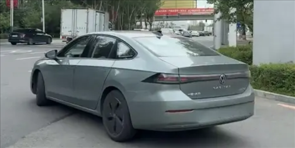 看齊大哥邁騰！全新大眾速騰實車曝光：現(xiàn)款12.79萬元起