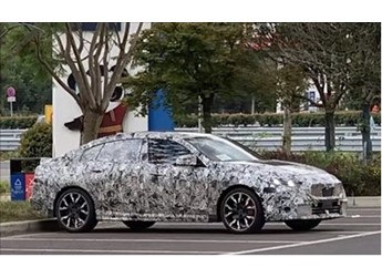 軸距加長！寶馬進口轎跑2系即將國產：現款起售價27.29萬元