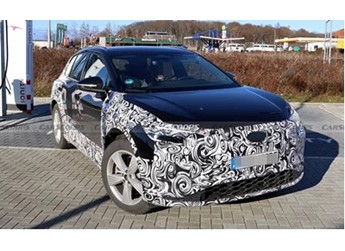 新款奧迪Q4 e-tron內飾曝光：全新座艙首次諜照流出 或明年正式首發