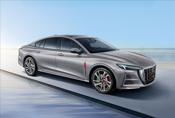 凱美瑞國產強敵！2024款紅旗H6上市：17.98萬元起