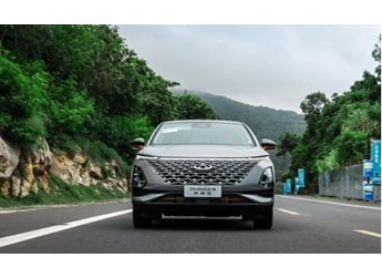 坐進(jìn)全時(shí)安全的歐萌達(dá)，夏日理想一路暢達(dá) 封面圖