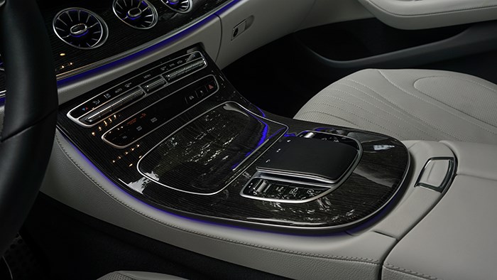 格調與豪華 萬車網試駕2022款奔馳CLS 350 4MATIC