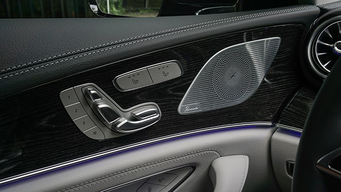 格調與豪華 萬車網試駕2022款奔馳CLS 350 4MATIC