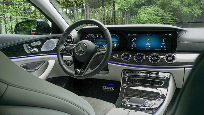 格調與豪華 萬車網試駕2022款奔馳CLS 350 4MATIC