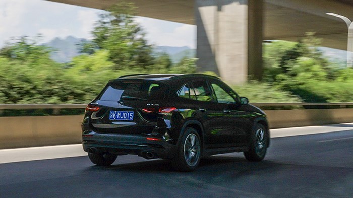 性能與生活兼顧 奔馳AMG GLA35評測 