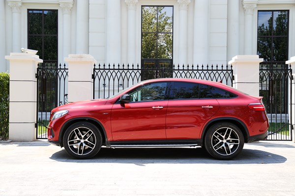 都市逍遙派 試駕奔馳GLE450 COUPE AMG