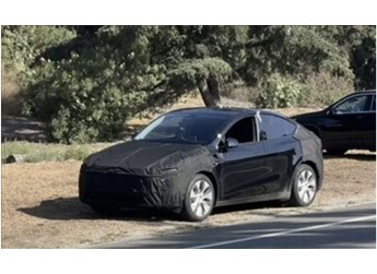 依舊采用套娃設計！特斯拉Model Y煥新版諜照首曝：有望明年發(fā)布 封面圖