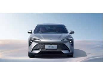 全新別克君越5月15日上市 這一體式6K曲面屏看著真不錯