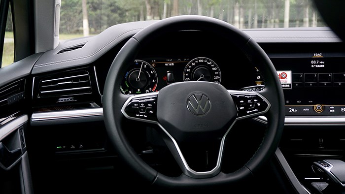 要豪華也要格調 大眾途銳插電式混動評測