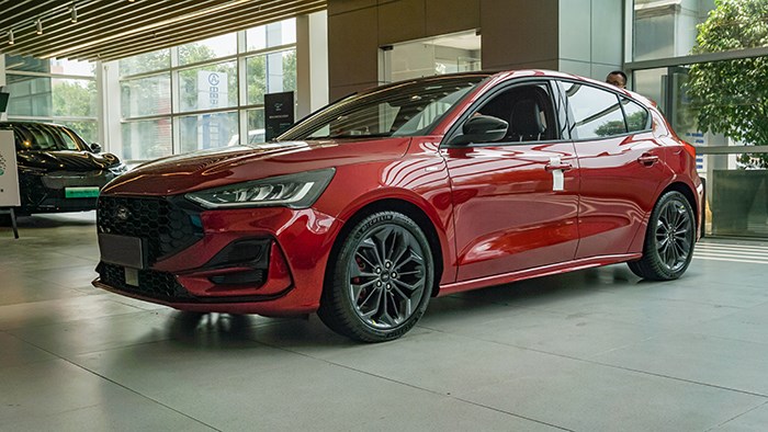 換回四缸全新面貌 萬車網實拍2022福特新款福克斯ST