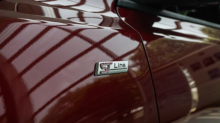 換回四缸全新面貌 萬車網實拍2022福特新款福克斯ST