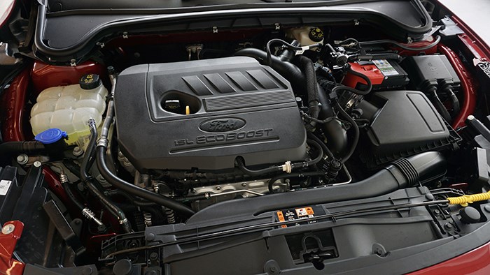 換回四缸全新面貌 萬車網實拍2022福特新款福克斯ST