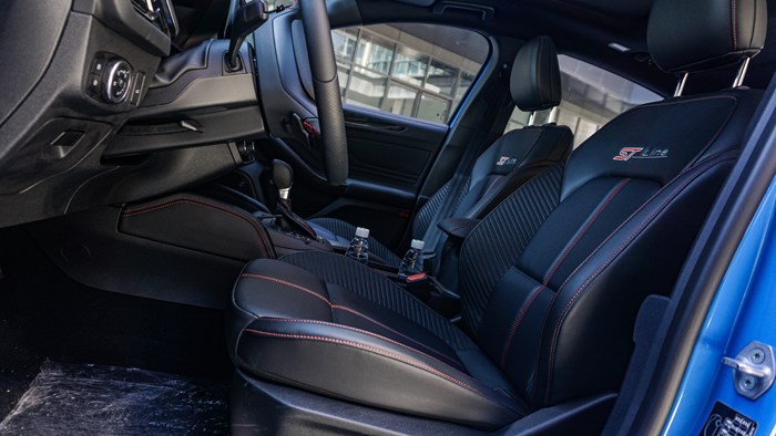 與風為伴 試駕2022福特三廂福克斯ST-Line