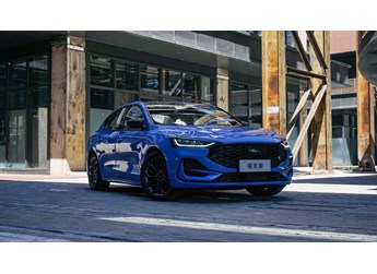 與風為伴 試駕2022福特三廂福克斯ST-Line