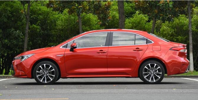 雷凌混動可以上綠牌嗎