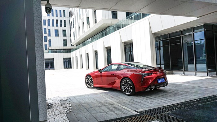 東方跑車(chē)之藝術(shù)品 試駕雷克薩斯LC500h