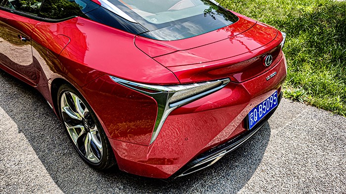 東方跑車(chē)之藝術(shù)品 試駕雷克薩斯LC500h