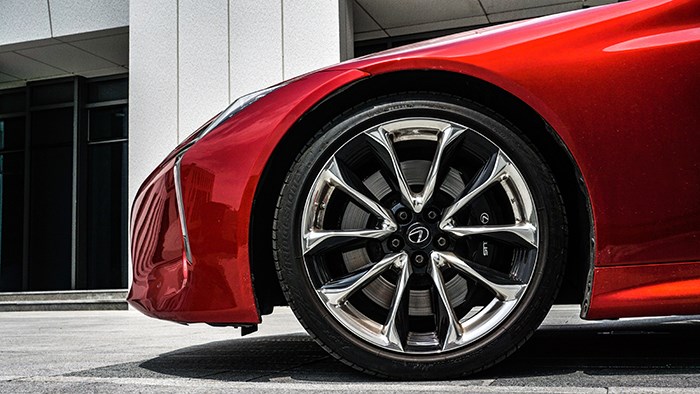 東方跑車(chē)之藝術(shù)品 試駕雷克薩斯LC500h