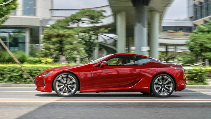 東方跑車(chē)之藝術(shù)品 試駕雷克薩斯LC500h