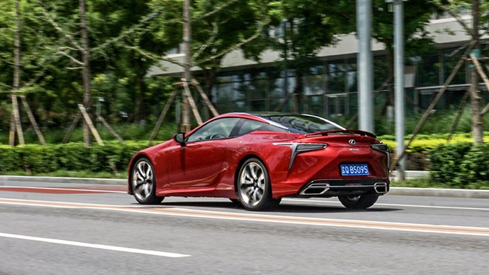 東方跑車(chē)之藝術(shù)品 試駕雷克薩斯LC500h