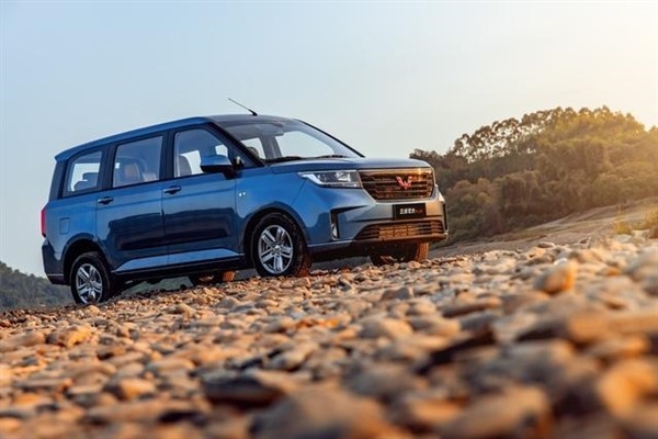 一代神車五菱宏光即將上新！外觀大變 新增純電版車型