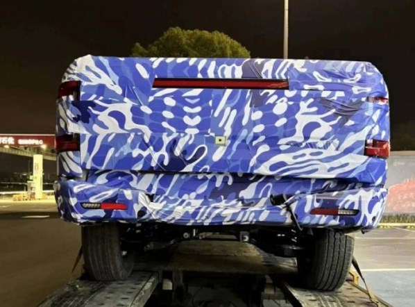 體型巨大 比亞迪電動皮卡諜照曝光 或有插混/純電雙動力