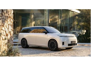 小鵬全尺寸SUV曝光 造型神似攬勝 走豪華路線 封面圖