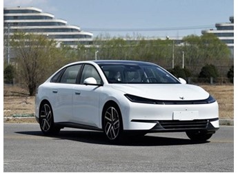 北汽極狐S3續航里程曝光 最大續航650km 封面圖