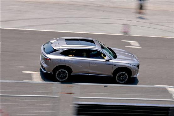 首批全新第三代榮威RX5/超混eRX5即將交付中國女足國家隊