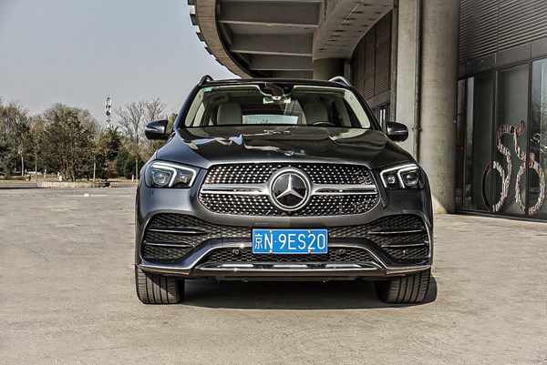 全新時代產物 試駕全新梅賽德斯奔馳GLE