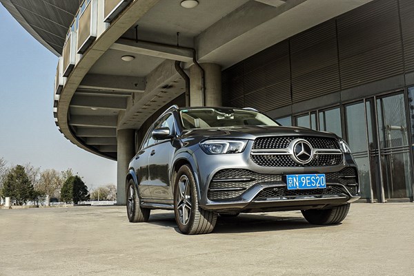全新時代產物 試駕全新梅賽德斯奔馳GLE