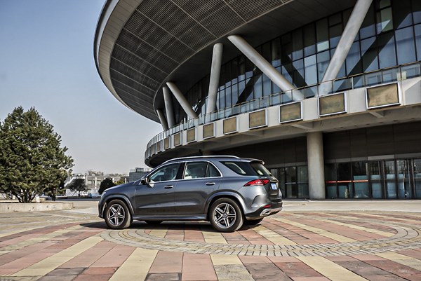 全新時代產物 試駕全新梅賽德斯奔馳GLE