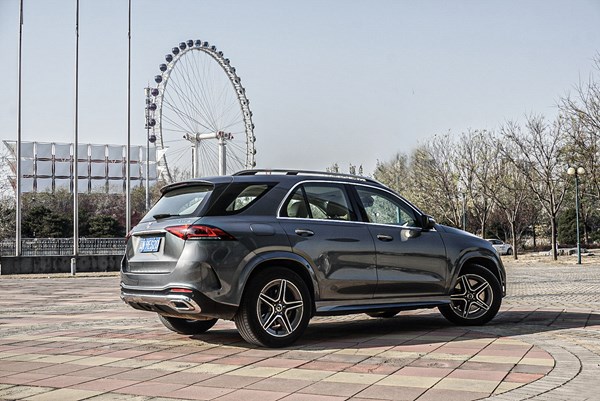 全新時代產物 試駕全新梅賽德斯奔馳GLE