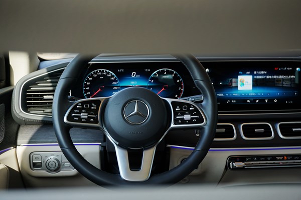 全新時代產物 試駕全新梅賽德斯奔馳GLE