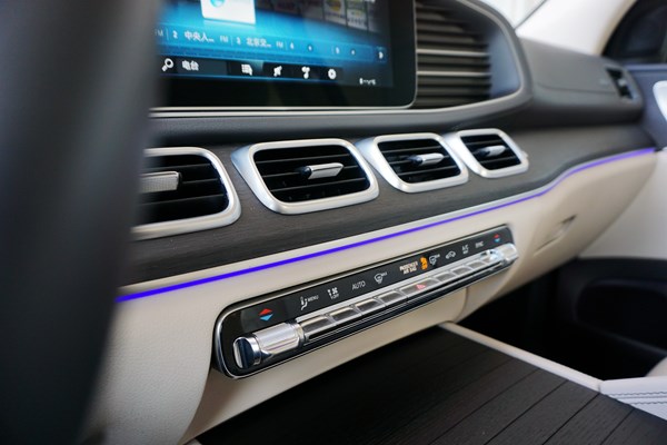 全新時代產物 試駕全新梅賽德斯奔馳GLE