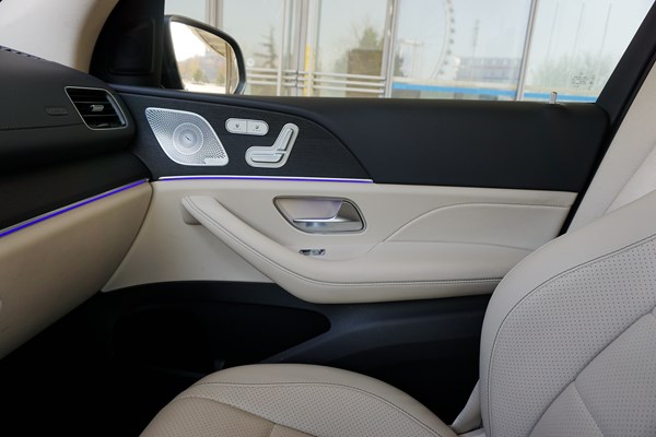 全新時代產物 試駕全新梅賽德斯奔馳GLE